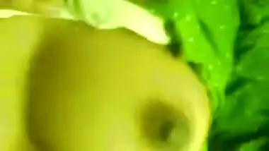 British Indian babe claudia playing with her...