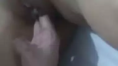 Newly married Desi couple has hot XXX sex on camera in MMS video
