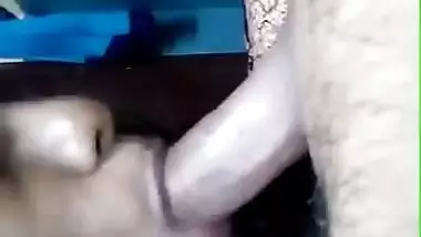 Beautiful girl’s sexy Indian dick sucking act on cam