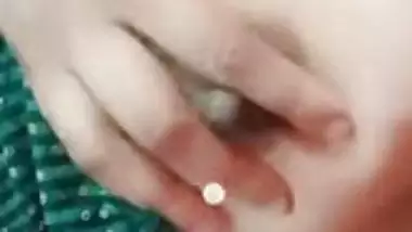 Stripchat girl Trisha playing with naked boobs