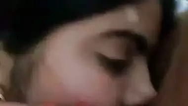 Wife gives an Indian blowjob on her suhagrat night