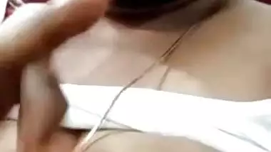Mature aunty licking dick role-play on video call