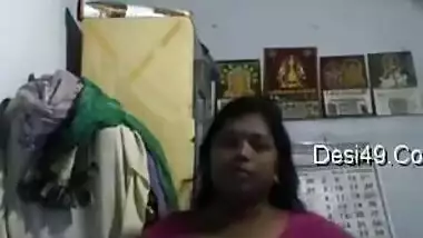 Exclusive- Desi Tamil Bhabhi Wearing Cloths