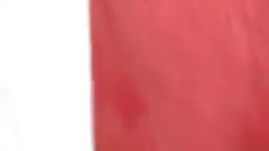 Tanker MILF bathing caught by horny neighbor