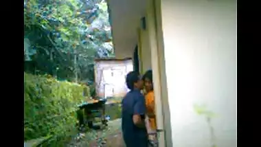 Hindi sex desi porn video of sexy Indian wife Chhavi with neighbor