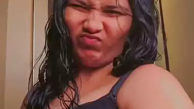 Chubby girl wears bra and new dresses before nude