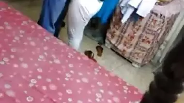 Waah bangla Hot Bhabhi n Devar alone at home going for a fuck