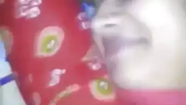 Bangladeshi Married couple in house romance and sex video leaks