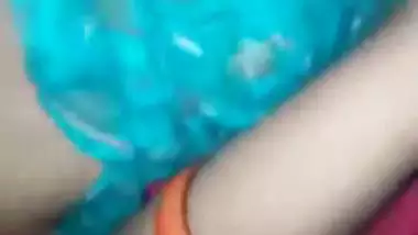 Dehati cum-hole porn clip of Dehati bhabhi exposing her pussy