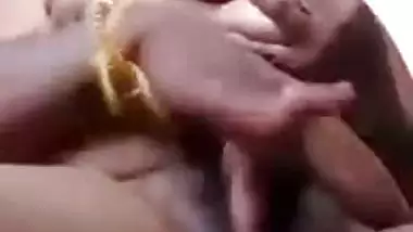 South Indian milf masturbates like a slut