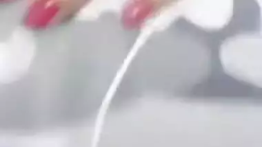 Desi Muslim girl shows boobs and pussy on video call