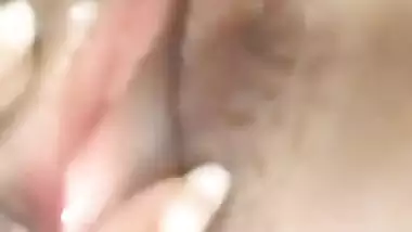 Cute Indian XXX teen showing her sweet boobs and pussy on cam