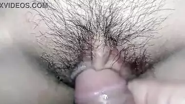 Xxx desi me meto en el cuarto de mi sobrina le guta que la toque