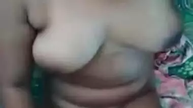 Adorable Desi college girl films a porn video at every opportunity