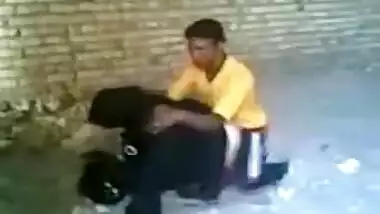 Pakistani aunty illicit taboo sex with nephew in an abandoned house of caught on spy cam